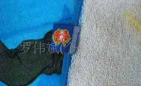 儿童卡通浴巾选择指南 战斗陀螺与爆旋陀螺戴帽浴巾的价格、厂家与图片解析
